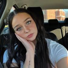 Maddie Pierce (maddiejanepierce)