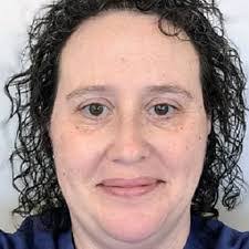 Laura Krinsky's Instagram, Twitter & Facebook