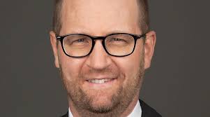 Indeed may be compensated by these employers, helping keep indeed free for jobseekers. Neuer Chief Risk Officer Bei Der Bank Alpinum People Aktuell Investrends Ch