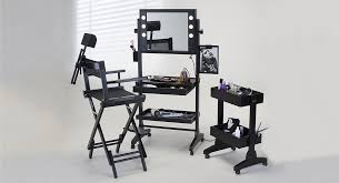 Trucos de maquillaje maquillaje perfecto tutorial maquillaje ojos consejos de maquillaje. Table De Maquillage Professionnelle Avec Lumiere Et Mobile