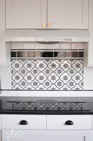 Riesenauswahl an werkzeug und baumaterial. Kitchen Refresh Patterned Tile Backsplash With Vinyl
