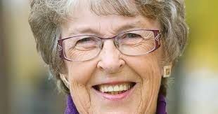 TIME OUT WITH LOIS: Learning life lessons from hanging wallpaper