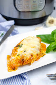 Put the two together and you have the perfect combination for dozens of delicious dinners. Instant Pot Chicken Parmesan Cheesy Chicken Dinner With Marinara