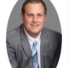 5851 Bear Creek Dr, Sylvania, OH 43560