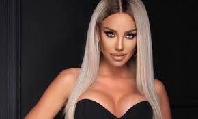 Bianca drăgușanu și iulia sălăgean au trecut prin toate stadiile unei relații de prietenie sau ură. B Usozpyd0vwxm