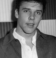 Let's welcome our new members: Maurice Tomley, Dennis Cooke, Irene  Herbertson, Tony Coe, Lorraine Mills, Eileen Jackson, Loraine Oakman  Buxton, Gary Margolis, Caroline Ann, Dennis William McManus, Bobbie  Collingwood, Mike Beauchamp, Lorraine