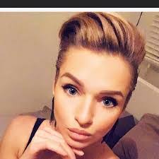 Christine Bunce's Instagram, Twitter & Facebook