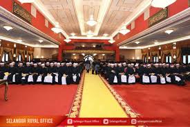 Surau ittihadiyah , sek 9.shah alam. Selangor Royal Office Twitter àªªàª° 3 Mac 2018 Dymm Sultan Selangor Sultan Sharafuddin Idris Shah Alhaj Berkenan Berangkat Ke Istiadat Pengurniaan Watikah Pelantikan Nazir Dan Imam Masjid Masjid Di Selangor Di Balairung
