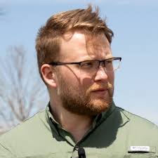 Marie Bishop Artist/Author (@mazblondie)