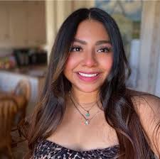 See nature in a whole new light as the gardens sparkle and shine during  Bright Nights. Capture a moment with Santa, roast s'mores by the fire, and  let the magic of model