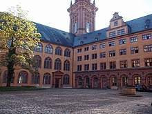 Jahr für jahr bringt sie exzellente wissenschaftlerinnen hervor. Julius Maximilians Universitat Wurzburg Wikipedia