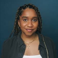 Visit Zion Schoolhouse this Sunday for a workshop facilitated by spoken  word poet, teaching artist and copywriter Desiree Mckenzie! Spoken Word  with R.I.S.E. Edutainment at Zion Schoolhouse will focus