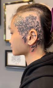 Tatuaggio sulla testa fatto da Jinna Lee al Magpie Tattoo Shop a NYC! :  r/tattoos