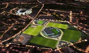 Although more stadiums are now also totally enclosed, old trafford's sheer size still makes it a bewildering sight. Man City Start Planning For 300m 21 000 Capacity Stadium To Be Built Next To Etihad Daily Mail Online