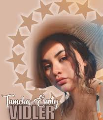 Mahalo nui to Wailau Ryder and Damon Williams for sharing this mele to  Kapali Keahi Music and the Keahi 'Ohana as they grieve the loss of Kapali's  mother, Primrose. Kapali was hours