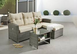 Die tischbeine sind in stufen höhenverstellbar und sehr robust. Kleine Loungegruppen Fur Den Balkon Haus Garten Onlineshop Loungemobel Polyrattanmobel Geflechtmobel Teakholz Exklusive Gartentrends