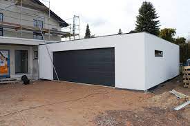 In vielen städten sind bauherren sogar verpflichtet. Gigantische 9 X 9 M Grossraumgarage Im Holzrahmenbau Fertiggaragen Garage Bauen Eigenes Haus Bauen