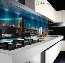 Modern mutfak tezgahlarda veya lavabolarda sıkça karşımıza çıkan sabun taşı ile şık ve doğal bir görünüm yakalayabilirsiniz. Cam Mutfak Tezgahi Modelleri 2021 Dekorcenneti Com