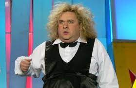 Его яркие номера и искрометные роли заставляют людей смеяться. Aleksandr Morozov Pokazal Sebya Posle Plasticheskoj Operacii Video Starhit Ru