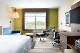 Hotel holiday inn express holland is truly the best place for a spa/relax, family, shopping getaway. Hotel Holiday Inn Express And Suites Jersey City Holland Tunnel Jersey City Trivago Com