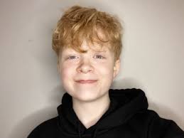 Adam E, Mand, 15 år, Skuespiller, Sanger, Danser