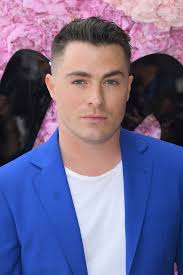 I think being multiracial can make people appearence's look distinct. Actors With Dark Brown Hair And Blue Eyes Quiz
