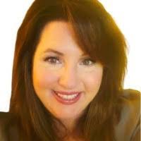 Roseann Macdonald's Instagram, Twitter & Facebook