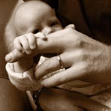 Check out a collection of queen elizabeth ii meets archie harrison mountbattenwindsor photos and editorial stock pictures. The Duke Duchess Of Sussex S 2019 Christmas Card With Their Baby Son Archie Harrison Mountbatten Windsor Archie Harrison Mountbatten Windsor In Pictures His Life In The Us Royal Family
