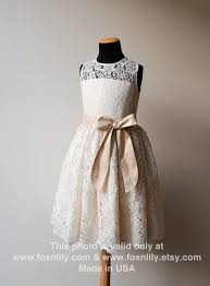 Ivory Or White Lace Bow With Veil On A Clear Comb Matches Olga And Petra Flower Girl Dress First Communion Veil Wedding Dresses For Girls Flower Girl Dresses Tutu Wedding Flower