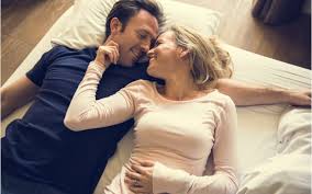 Your Wife Is Cheating On You Do This 11 Signs She S Cheating