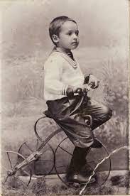 30 Victorian Era Baby Names That Are Downright Dickensian