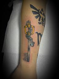 1 background 1.1 personality 1.2 physical appearance. Kingdom Hearts Key Blade Tattoo Novocom Top