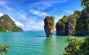 Phang nga bay juga menjadi salah satu tempat wisata di phuket thailand yang sayang untuk dilewatkan. 25 Tempat Menarik Di Phuket Mesra Pelancong Boleh Anda Lawati Ammboi