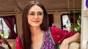 She played her third main role as megan in geração brasil, repeating the partnership with the authors filipe miguez and izabel de oliveira. Isabelle Drummond Opens The Game And Reveals Her Experience At Globo It Wasn T A Trauma Newswep