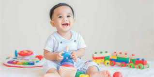 Tetap jaga nutrisi, kurangi makanan gorengan, dan lemak yang sulit dicerna. Perkembangan Bayi 9 Bulan Makin Aktif Namun Tidak Nyaman Bertemu Orang Asing