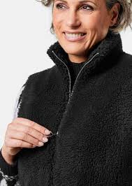 Abraham Erik Animal Crossing Amiibo Adrian Elmo Erik Animal Crossing Wiki  Fandom Fire Emblem Figure