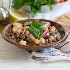 Lebanese Foul Moudammas With Chickpeas Recipe Chickpea Food Lebanese Recipes