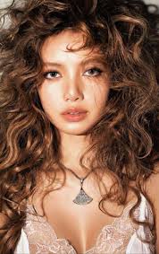 LISA for @VogueKorea https://t.co/ynDUVS0vH8 https://t.co/BESGh1Nq3i