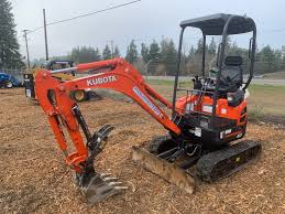 Kubota U17 Compact Excavator 4 000 Lbs Class