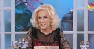 Luego de cuestionar si realmente gladys florimonte se equivocó al votar a alberto fernández, pablo duggan aseguró que juana viale tenía. Mirtha Legrand Spoke About The Triumph Of Alberto Fernandez And Said He Would Invite Him To His Program 11 02 2019