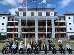 Kota kinabalu is located just between the western side of the island and tambunan rafflesia forest reserve. Program Back To School Bersama Ibu Pejabat Polis Kota Kinabalu äºšåº‡ä¸­å­¦