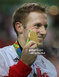 Xiaoling Luo of China competes during the Women's Omnium Points race...  News Photo