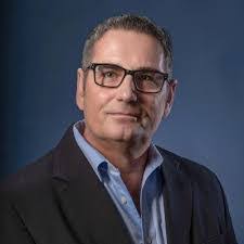 Tom Reber's Instagram, Twitter & Facebook