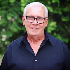 To our Awesome Bobby Guarino 🍸🍹🍻 Cheers! Best wishes 🥳