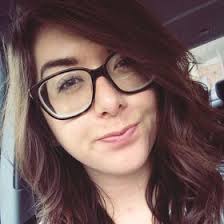 Allie Knowles (alliemarieeee)