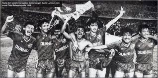 Image via ch loh / the star archives. The Kuala Lumpur Football Team Winning The 1988 Malaysia Cup Football Team Football Malaysia