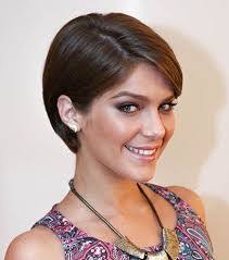 Derenda Smith's Instagram, Twitter & Facebook