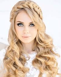 Your bridal look is incomplete without a beautiful. 50 Cowgirl Hairstyles And Haircuts Ideas For A Great Western Look Yve Style Com