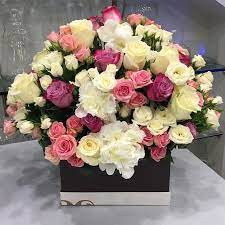 antheia flowers on instagram m17 789 flower box flowerstyles flowerstagram centerpiece arrangement roses florist flowers floral floral wreath