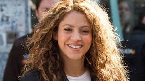 Shakira's official music video for 'waka waka (this time for africa)'. Popstar Shakira Zeigt Ihren Sohn So Gross Ist Sasha Mit 6 Jahren Schon